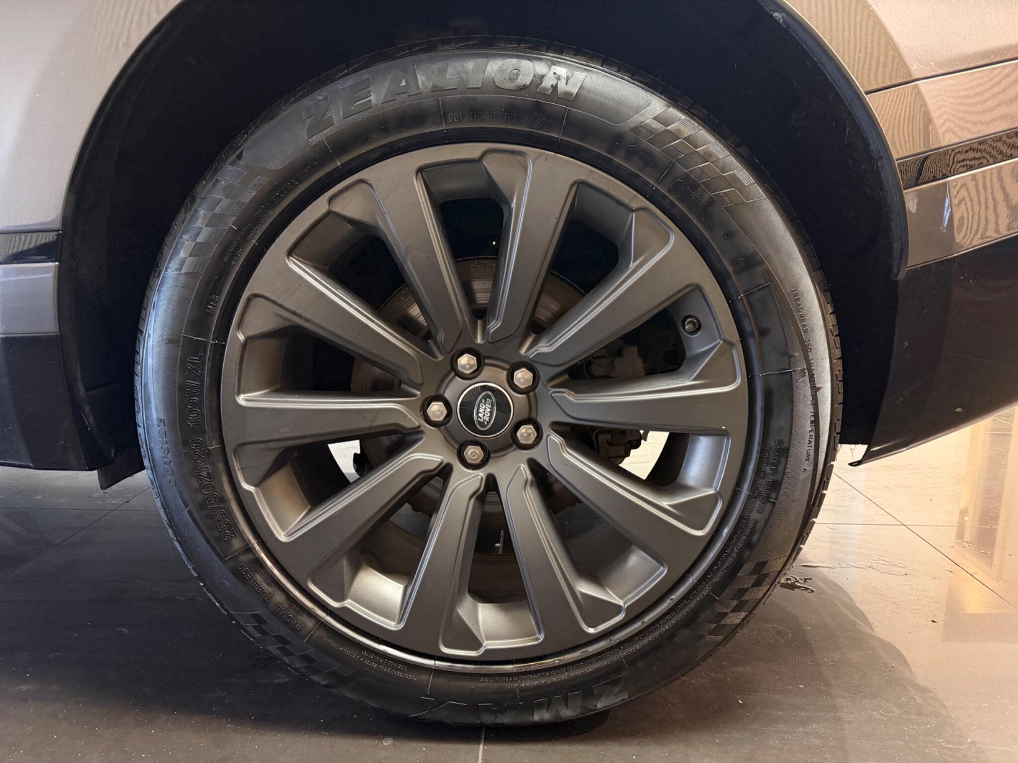 Land Rover Range Rover Velar